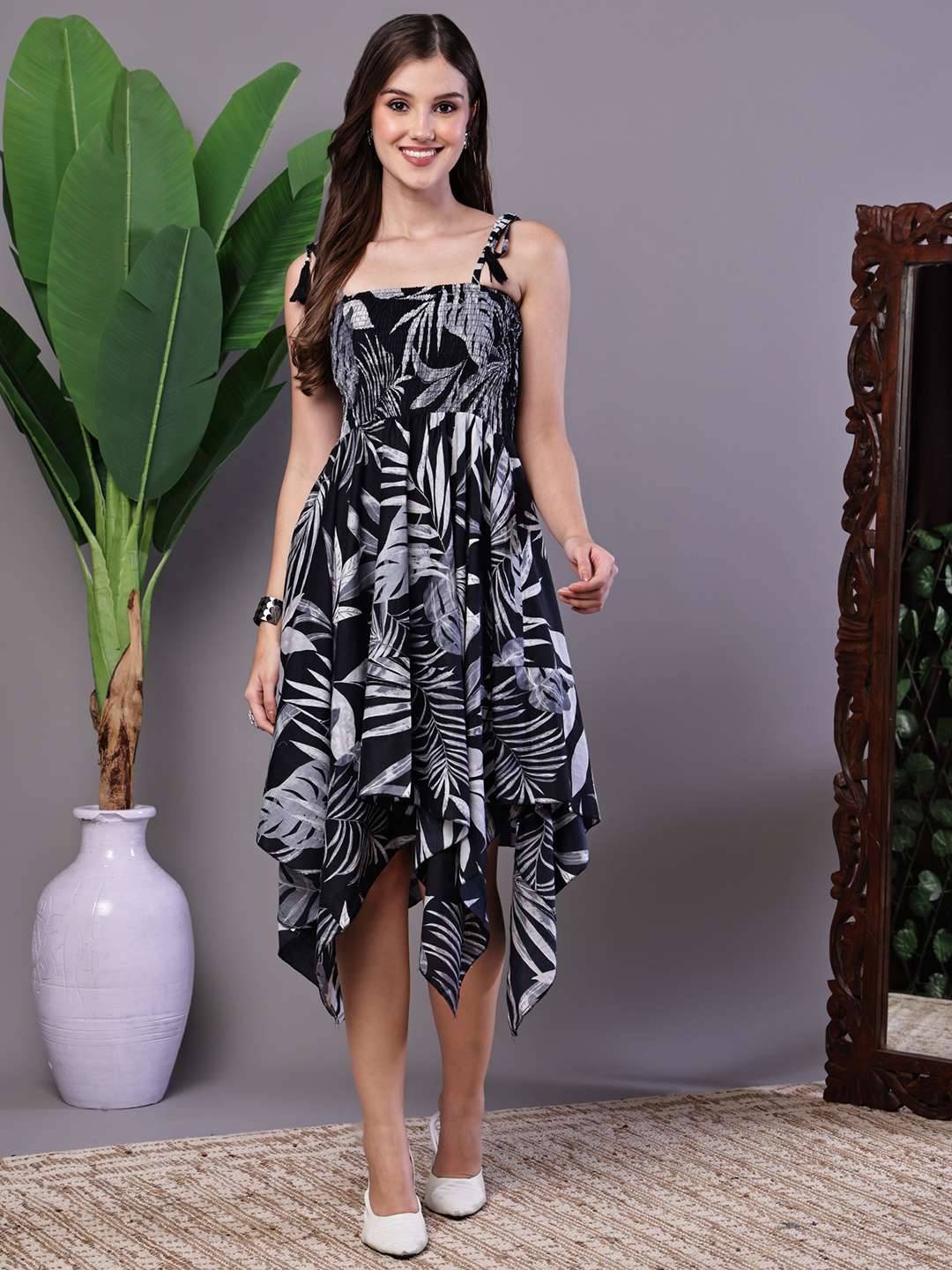 Women's Black & White Leaf Print Cotton Handkerchief Hem Dress Midi Dresses